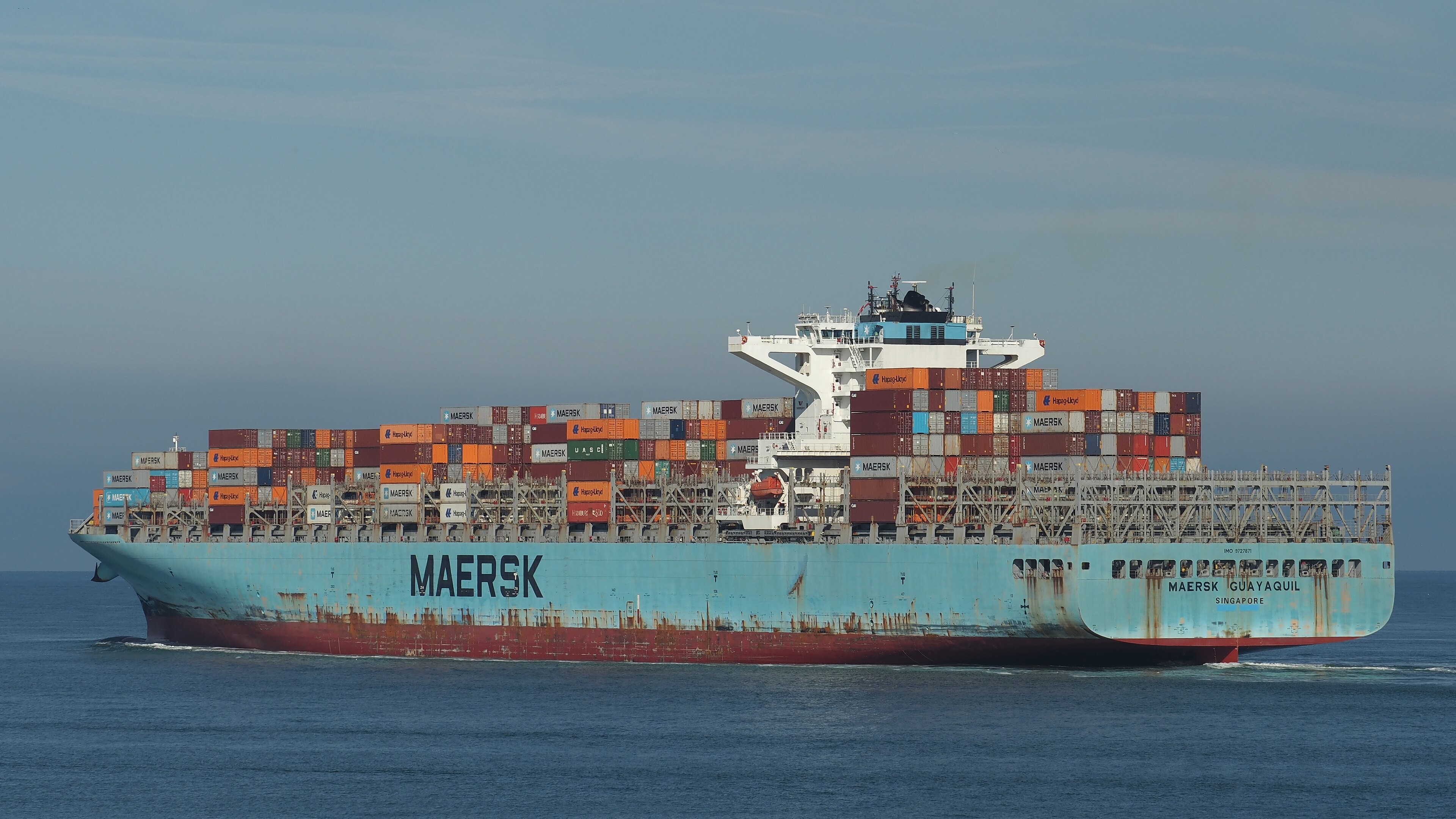 Thames Departure: MAERSK GUAYAQUIL    