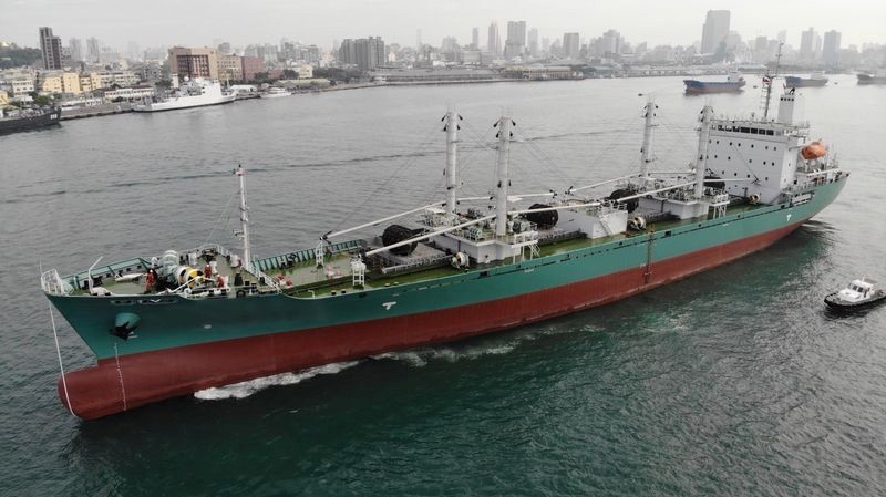 Irish Sea - ORANGE ICE           transiting North Channel Belfast