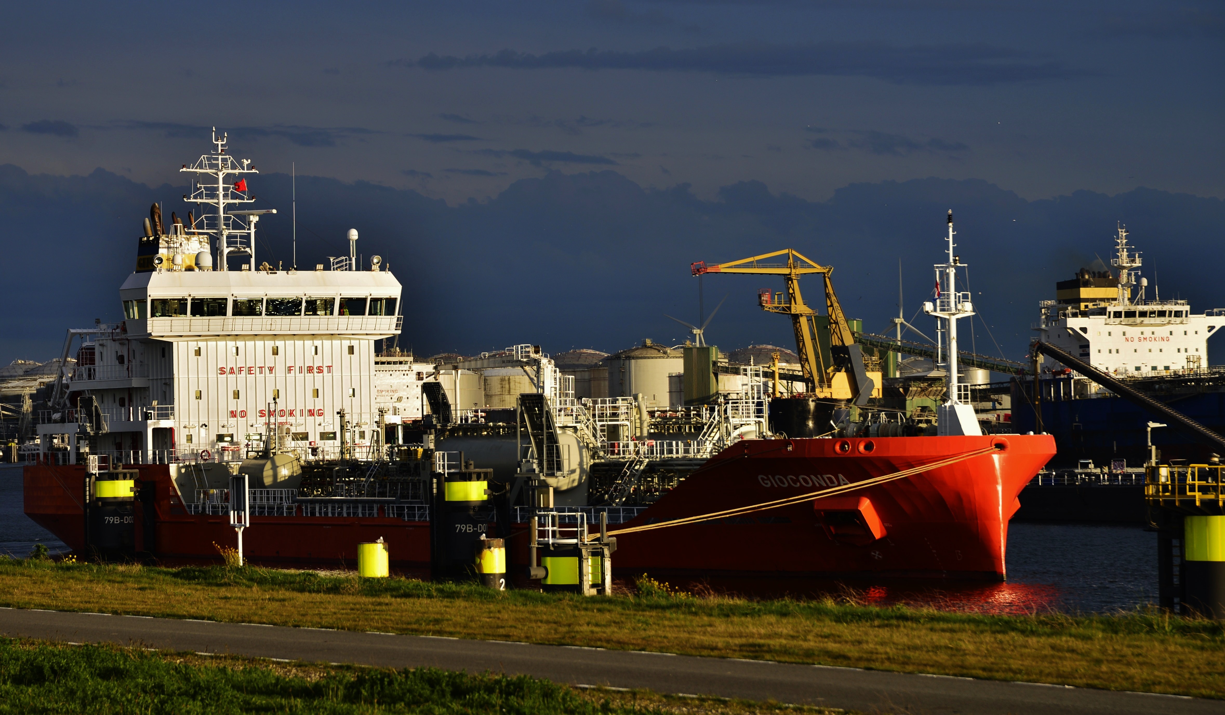 Transit: GIOCONDA             entering English South Coast at The Dover Strait