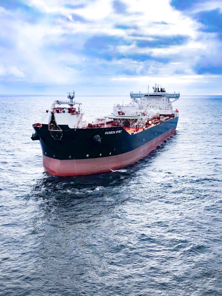  Scottish East Coast - RAINBOW SPIRIT       transiting John O'Groats Approach