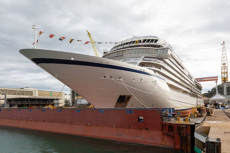 Transit: VIKING VELA entering English South Coast at The Dover Strait