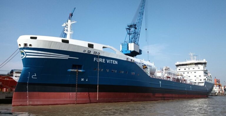 Transit: FURE VITEN           entering English South Coast at The Dover Strait