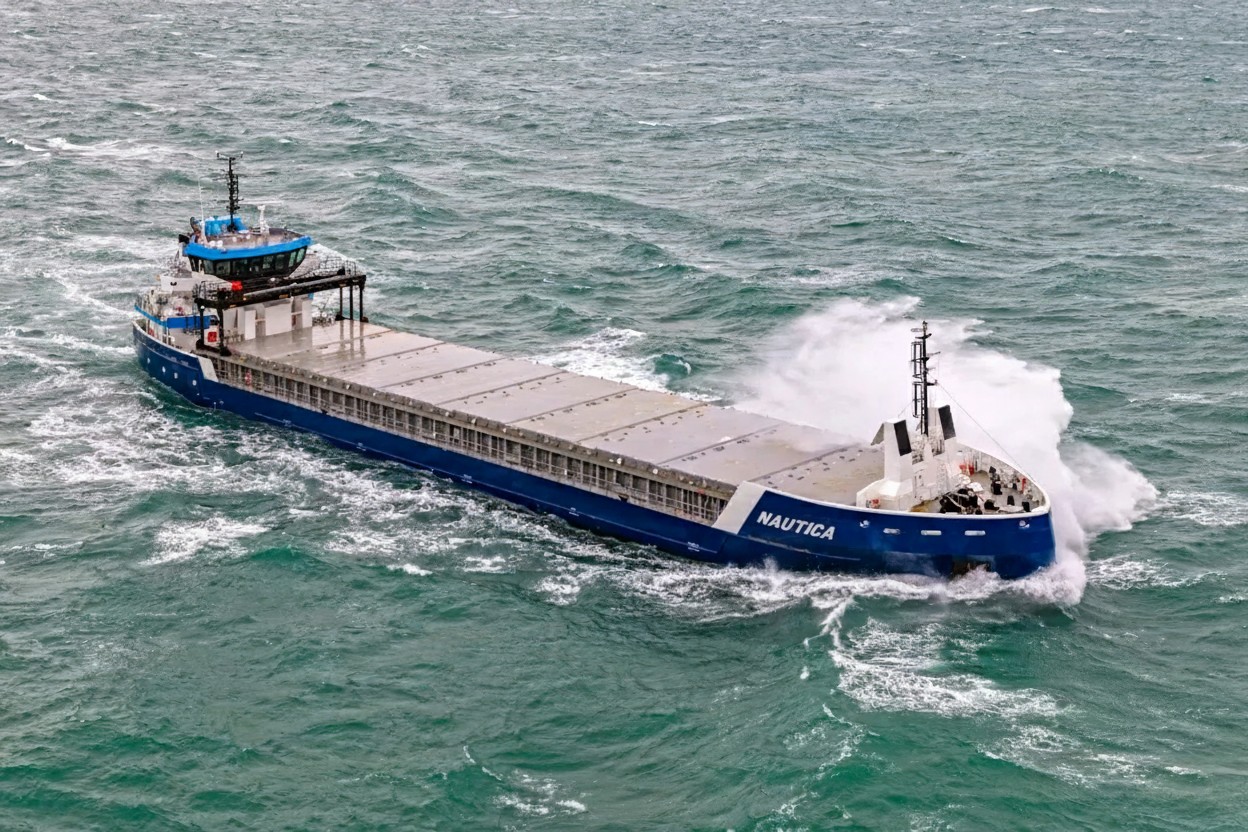  Irish Sea - NAUTICA              transiting Irish Sea off Anglesey