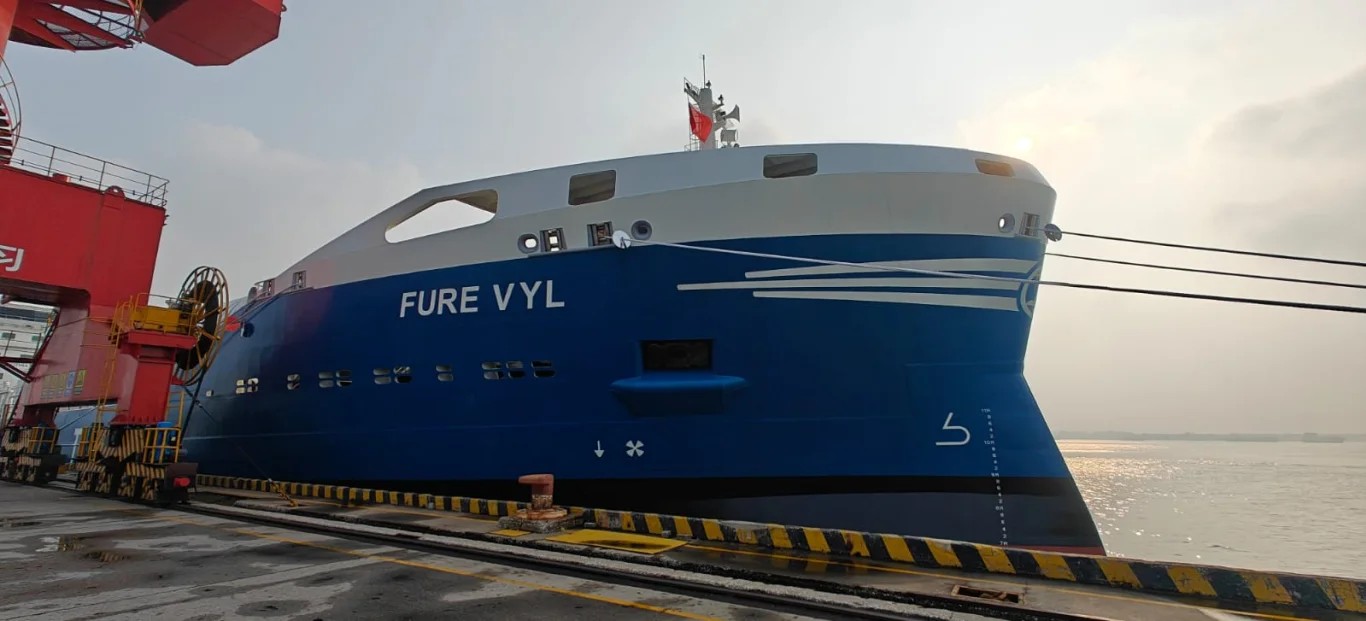 Transit: FURE VYL entering English South Coast at The Dover Strait