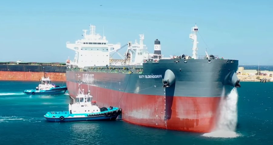  Scottish East Coast - KATY OLDENDORFF      transiting John O'Groats Approach