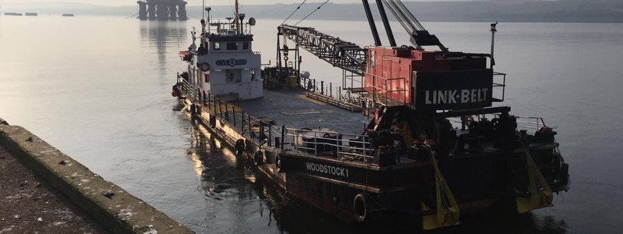 Photograph of the Self-Propelled Crane Barge / Multi-Purpose Workboat: WOODSTOCK 1 (IMO: 7303009). Documented in UK and Regional Shipping Movements.
