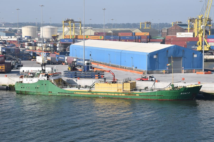  Irish Sea - RONEZ                transiting Irish Sea off Wales