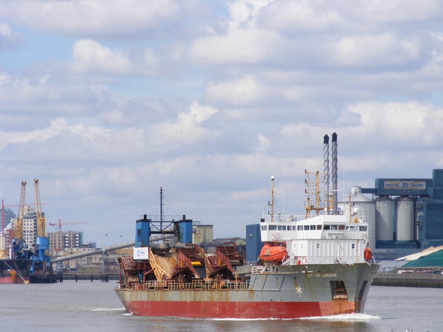 Transit: CITY OF LONDON       entering English South Coast at The Dover Strait