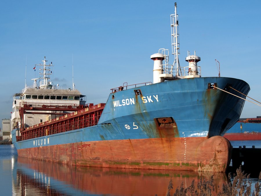 Transit: WILSON SKY entering English South Coast at The Dover Strait