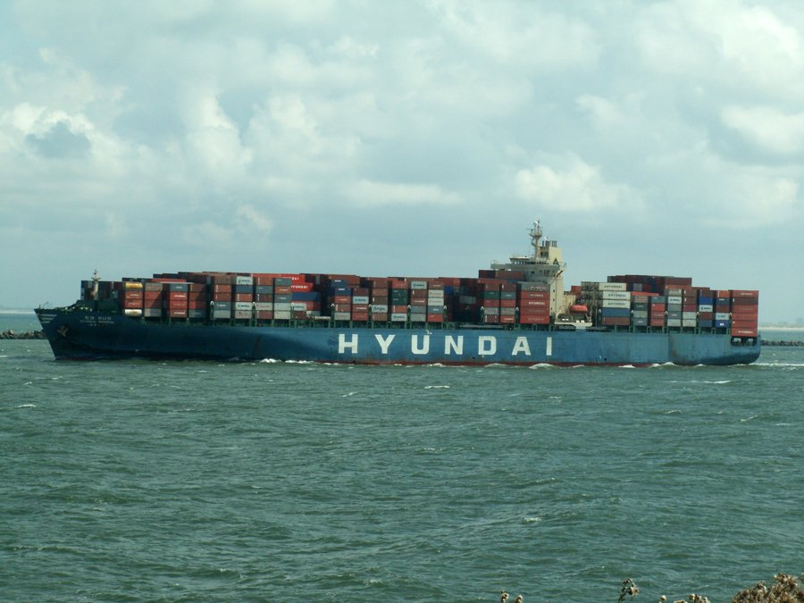  Celtic Sea - MSC SAMANTHA VI transiting Celtic Sea