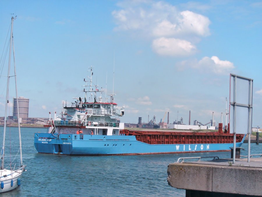 Transit: WILSON GRIP          entering English South Coast at The Dover Strait