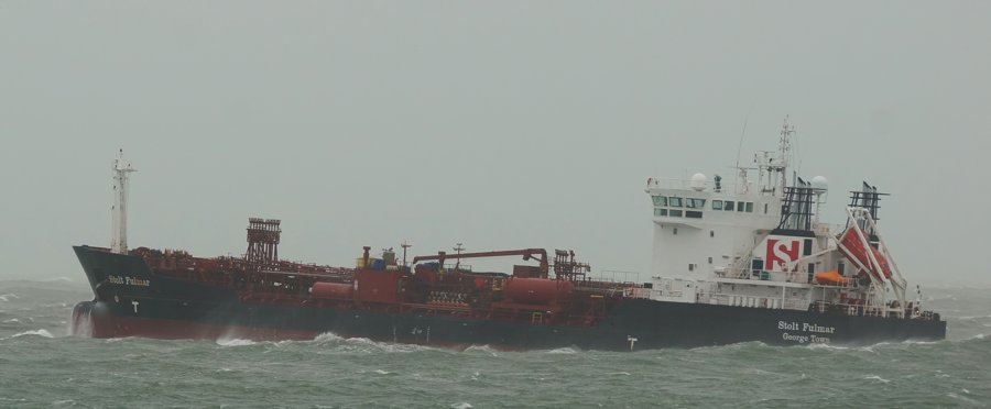 Transit: STOLT FULMAR entering English South Coast at The Dover Strait