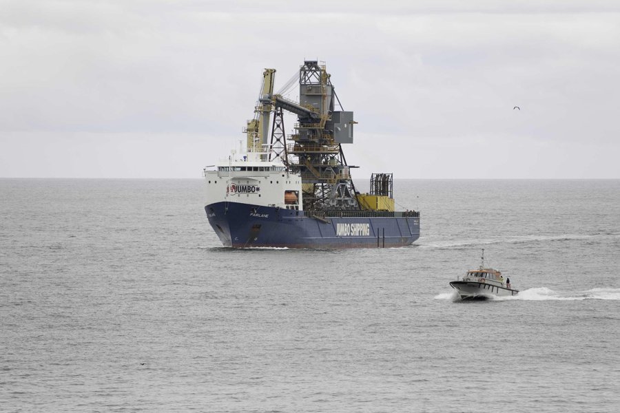 Transit: FAIRLANE             entering English South Coast at The Dover Strait