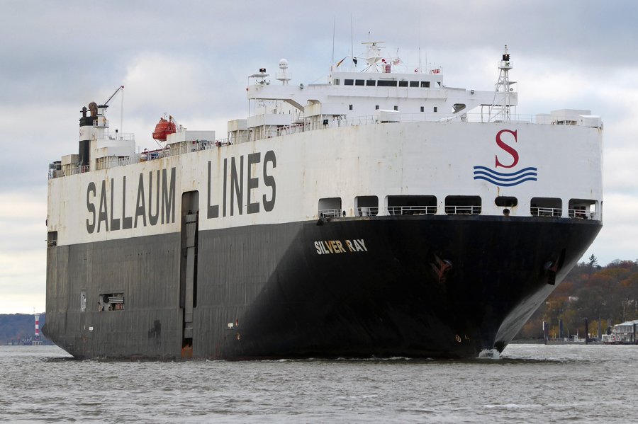 Transit: SILVER RAY           entering English South Coast at The Dover Strait