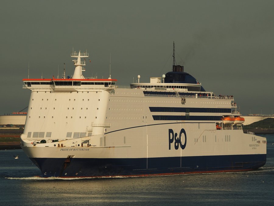Humber Arrival: PRIDE OF ROTTERDAM