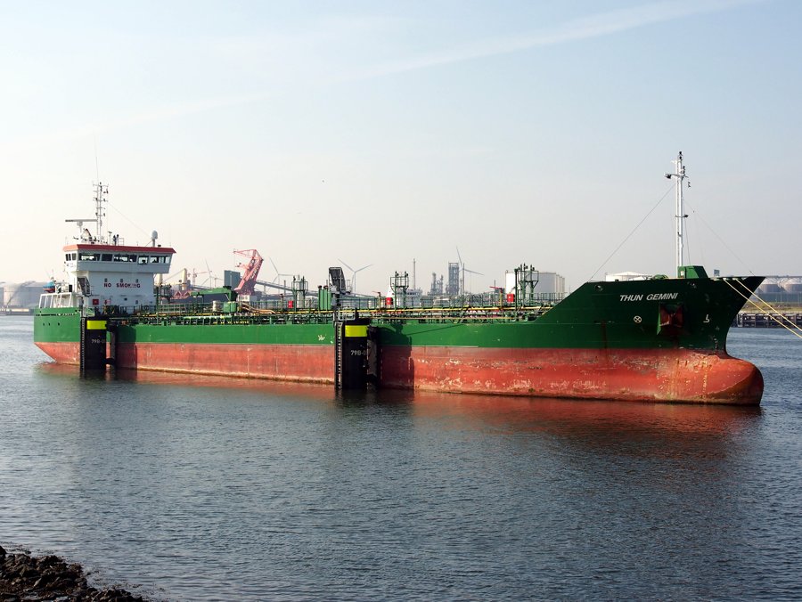 Transit: THUN GEMINI entering English South Coast at The Dover Strait