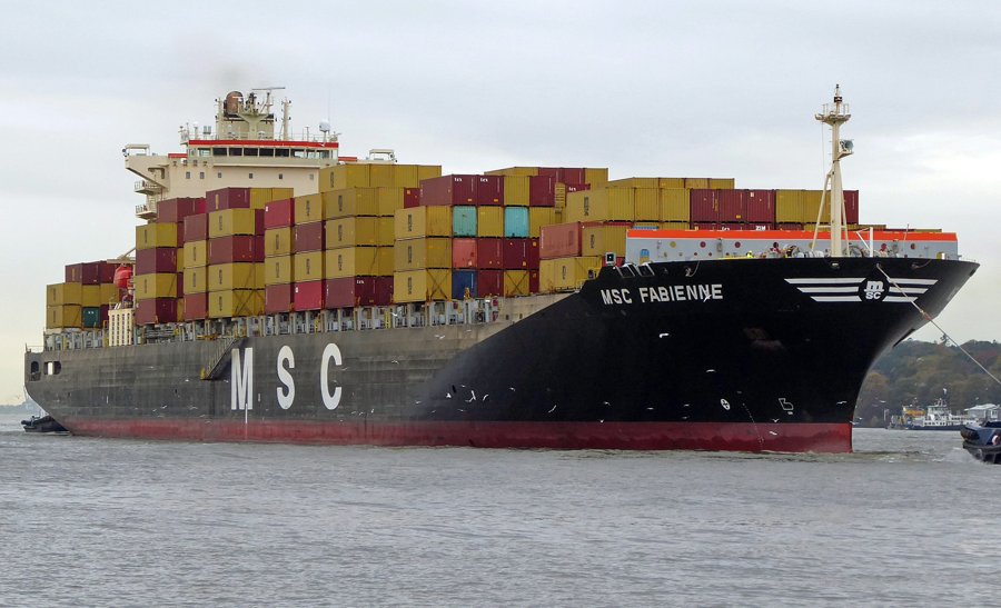 Transit: MSC FABIENNE entering English South Coast at The Dover Strait