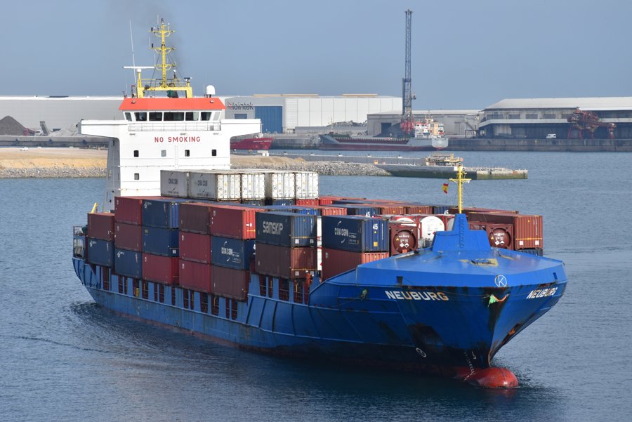 Transit: WEC VAN RUYSDAEL entering English South Coast at The Dover Strait