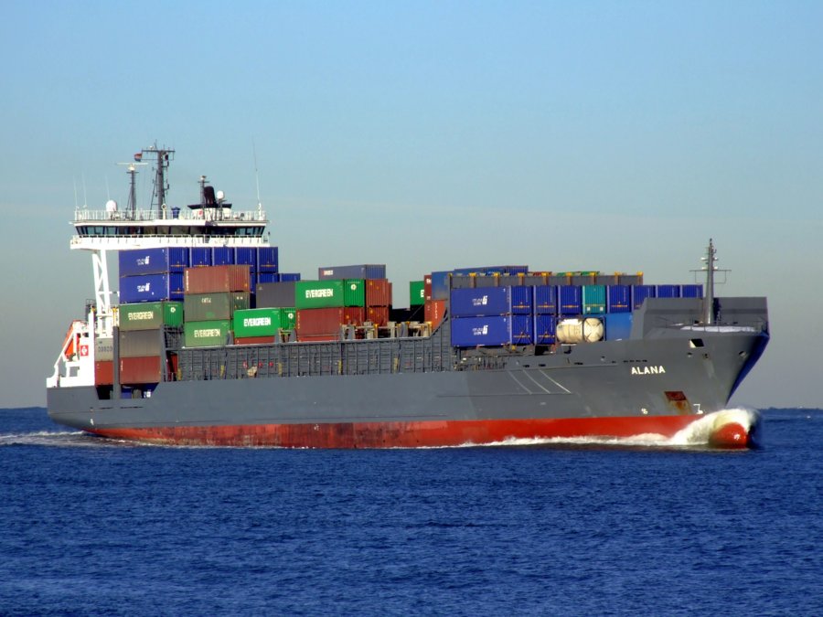 Transit: ALANA                entering English South Coast at The Dover Strait