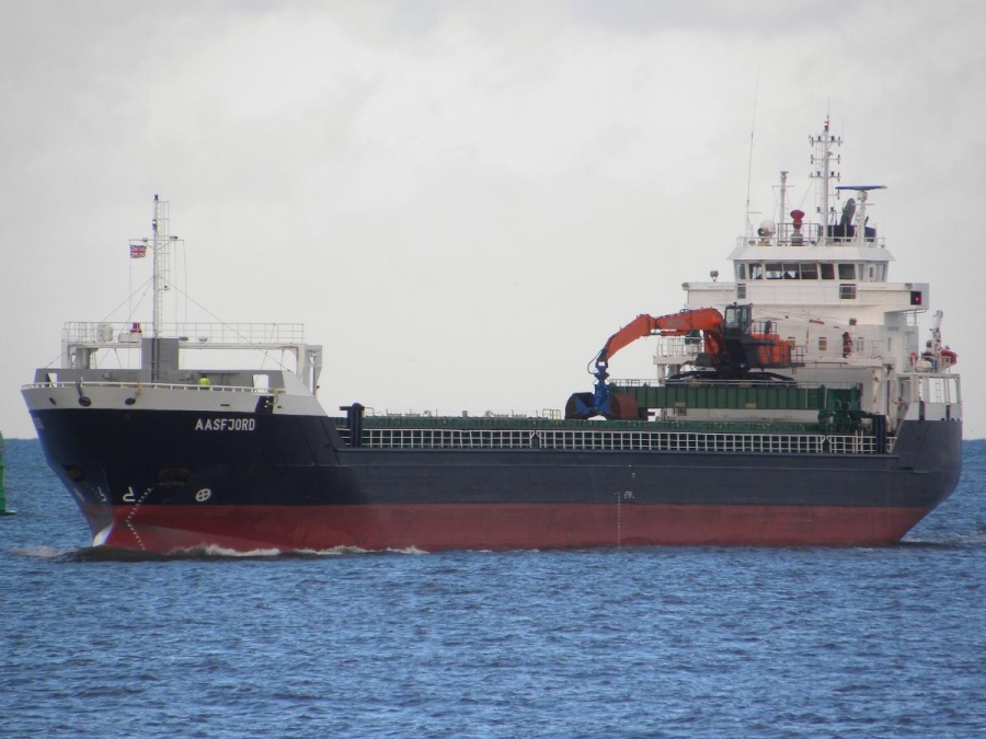  Scottish North Coast - AASFJORD transiting Pentland Firth