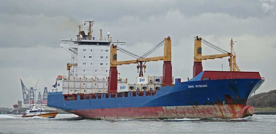  Scottish East Coast - JONNI RITSCHER transiting Aberdeenshire Coast