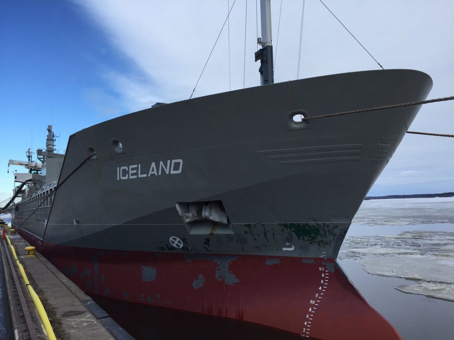 Transit: ICELAND entering English South Coast at The Dover Strait