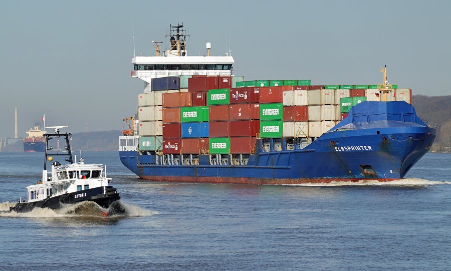  Celtic Sea - ELBSPRINTER          transiting Celtic Sea