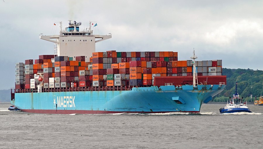Thames Arrival: MAERSK SAVANNAH     