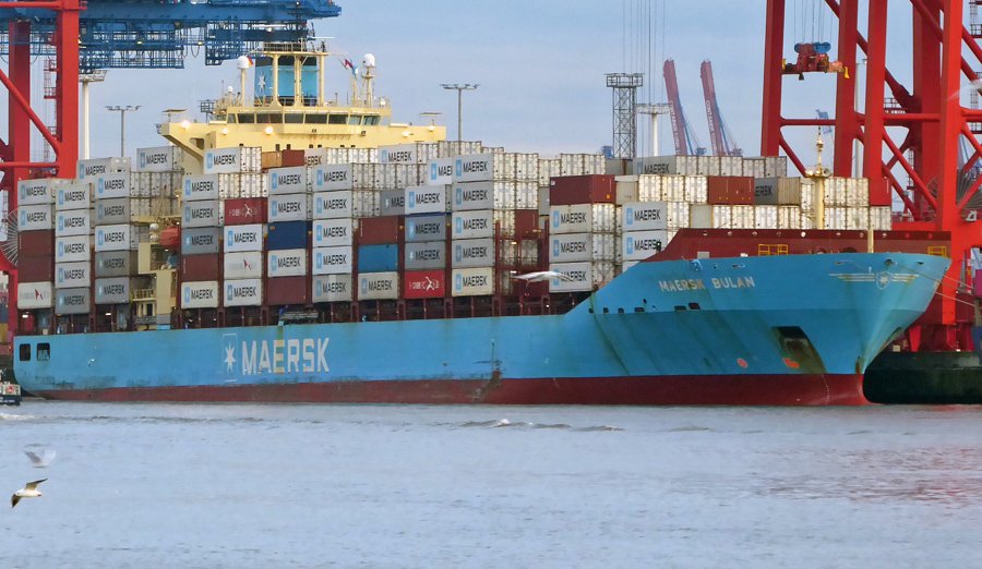 Transit: MAERSK BULAN         entering English South Coast at The Dover Strait