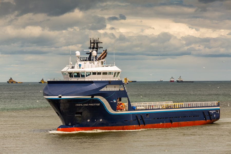 HIGHLAND PRESTIGE transiting Aberdeenshire Coast on the Scottish East Coast  