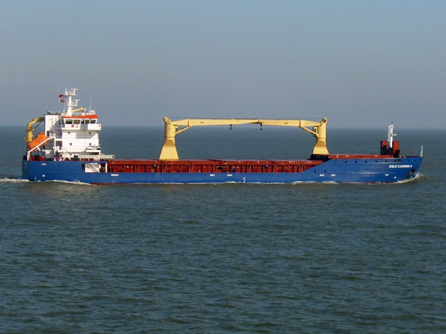 Transit: OSLO CARRIER 3       entering English South Coast at The Dover Strait