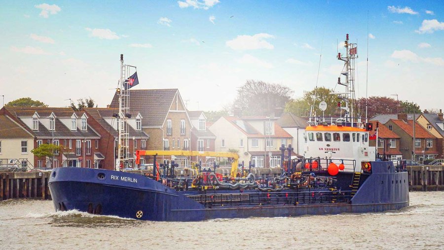 Humber Arrival: RIX MERLIN