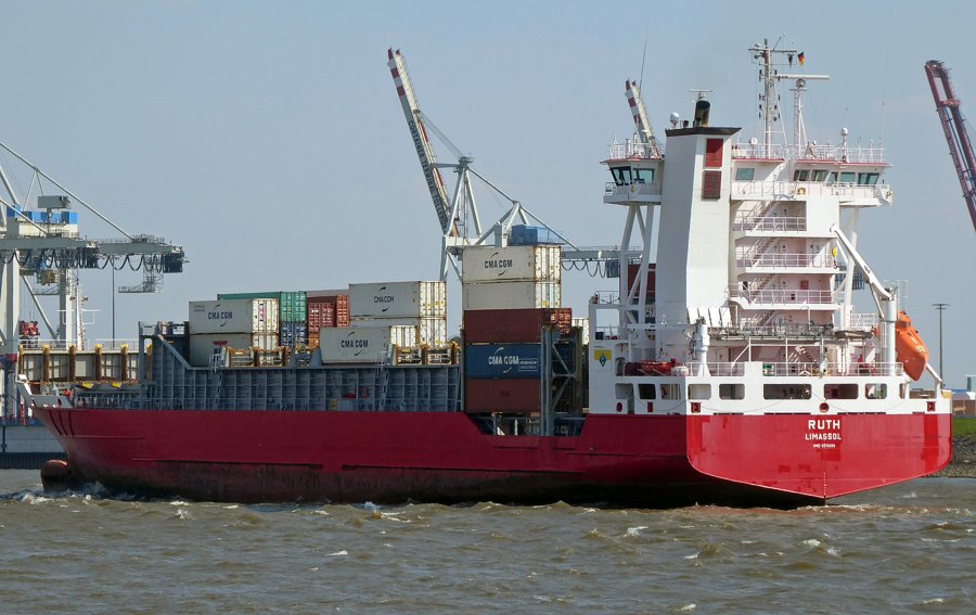 Transit: RUTH entering English South Coast at The Dover Strait