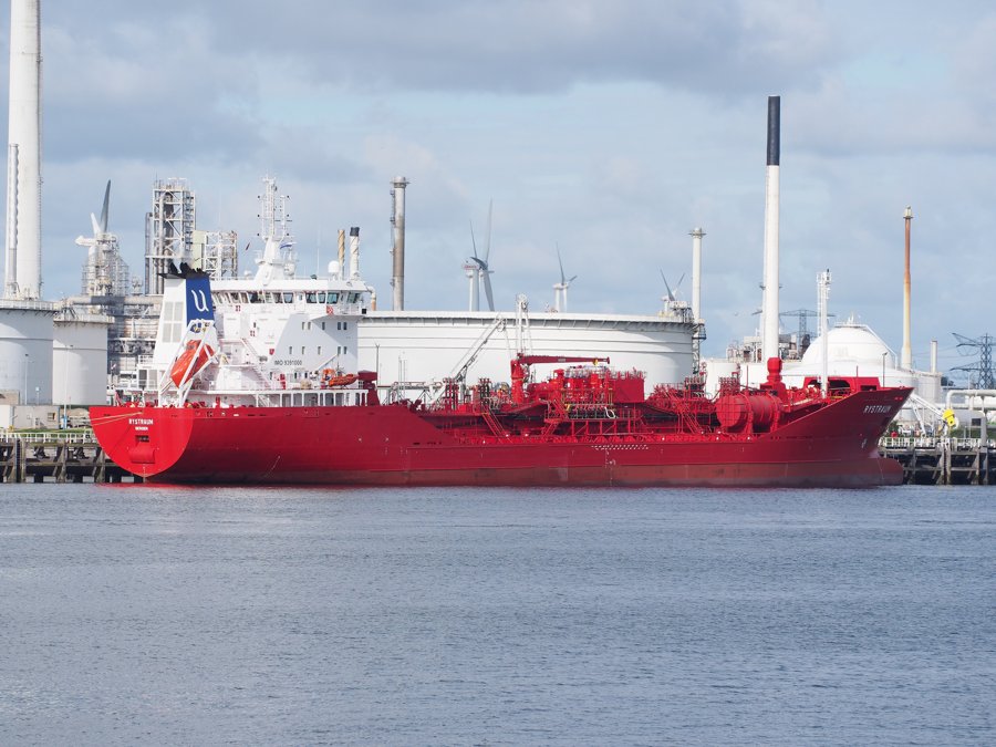  Irish Sea - RYSTRAUM             transiting Irish Sea off Anglesey