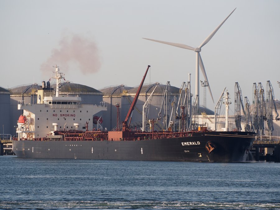 Cork Harbour Departure: EMERALD             