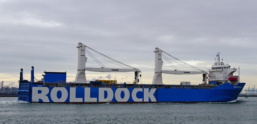 Transit: ROLLDOCK SEA entering English South Coast at The Dover Strait