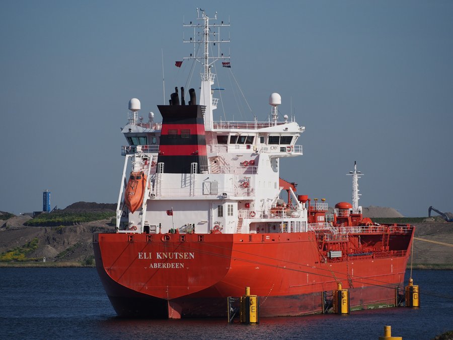 Thames Departure: ALGOSOLIS           