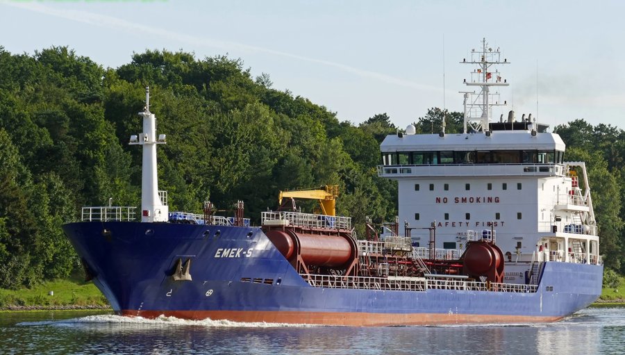 Transit: EMEK-S               entering English South Coast at The Dover Strait