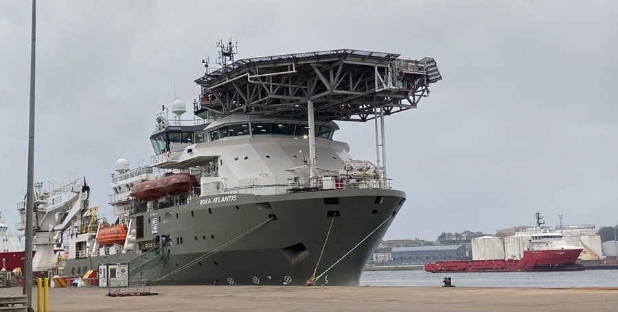  Scottish East Coast - BOKA ATLANTIS        transiting Aberdeenshire Coast