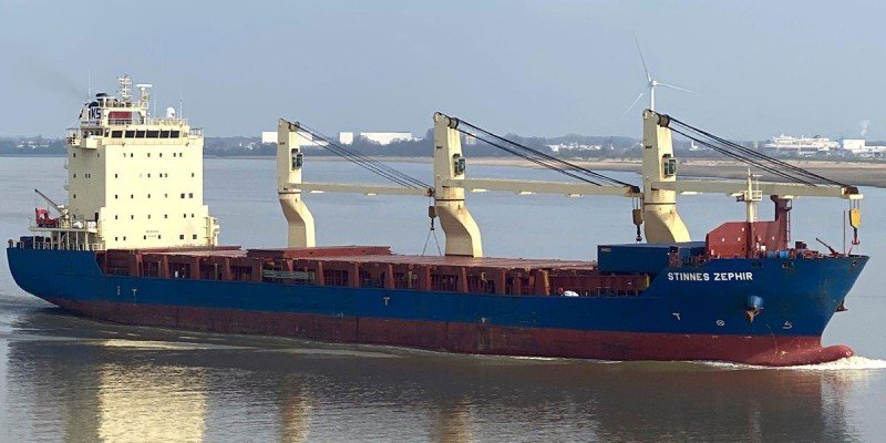 Humber Departure: STINNES ZEPHIR
