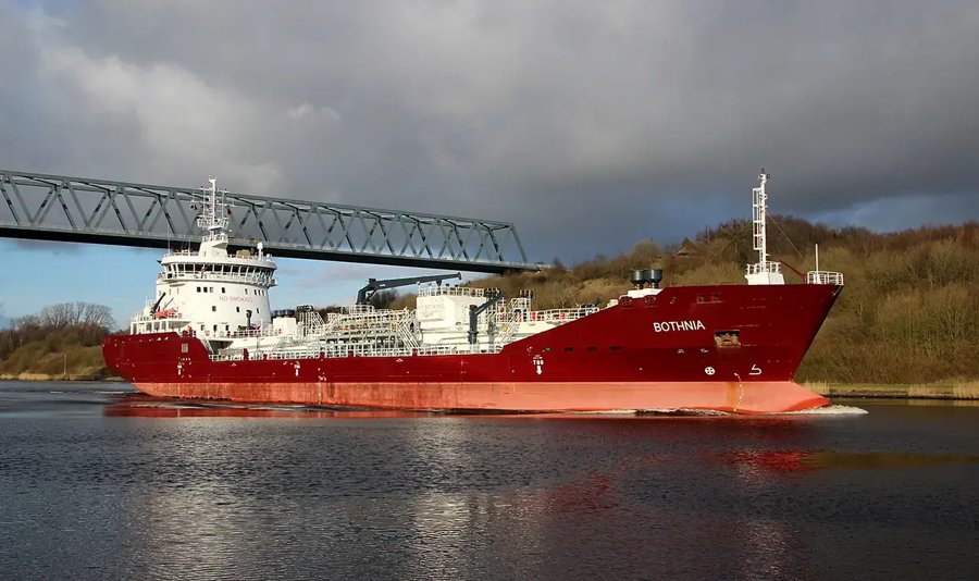Transit: BOTHNIA              entering English South Coast at The Dover Strait
