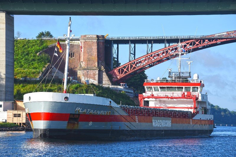 Transit: PLATAANBORG entering English South Coast at The Dover Strait