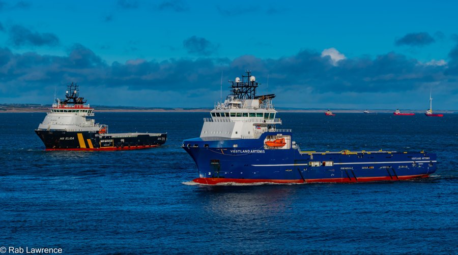  Scottish East Coast - VESTLAND ARTEMIS transiting Aberdeenshire Coast