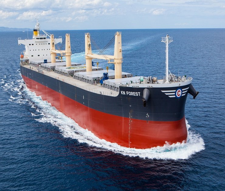 Transit: KN FOREST            entering English South Coast at The Dover Strait