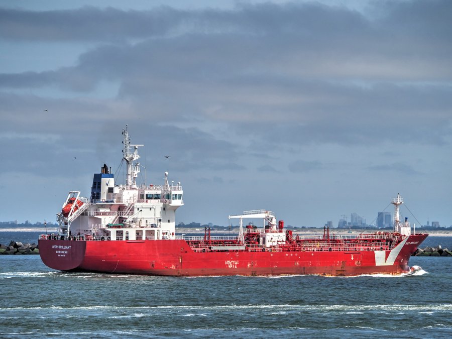 Photo of IVER BRILLIANT      