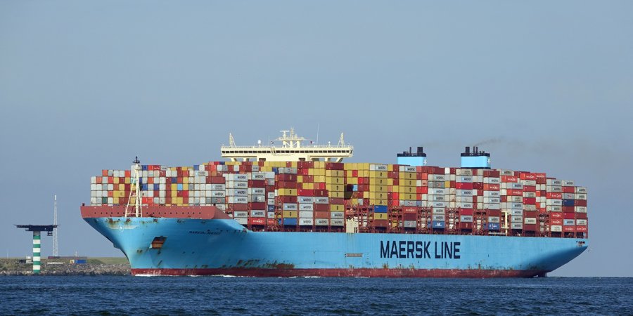 Transit: MARSTAL MAERSK entering English South Coast at The Dover Strait