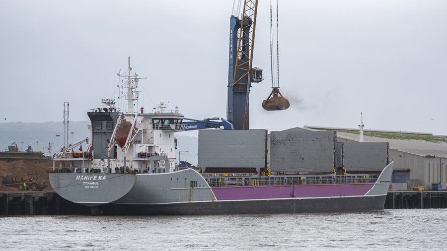 Transit: LONGWAVE entering English South Coast at The Dover Strait