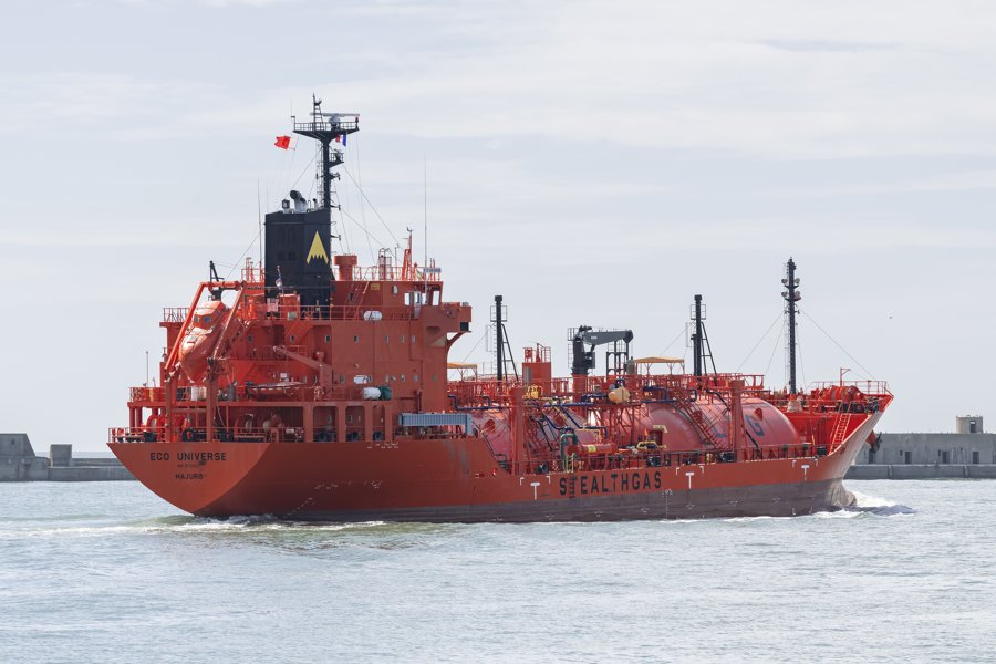 Southampton Departure: ECO UNIVERSE        