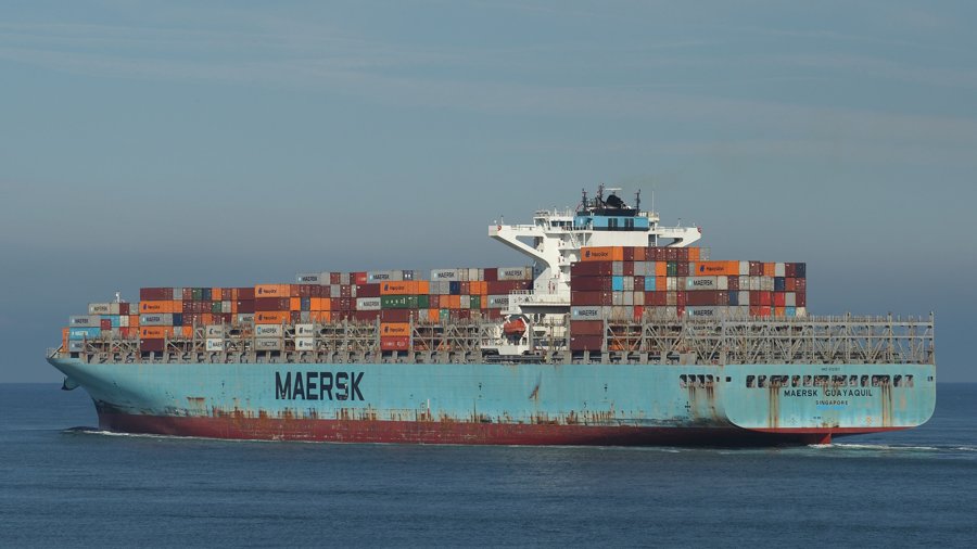 Thames Arrival: MAERSK GUAYAQUIL    