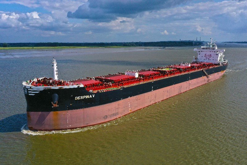 Transit: DESPINA V            entering English South Coast at The Dover Strait